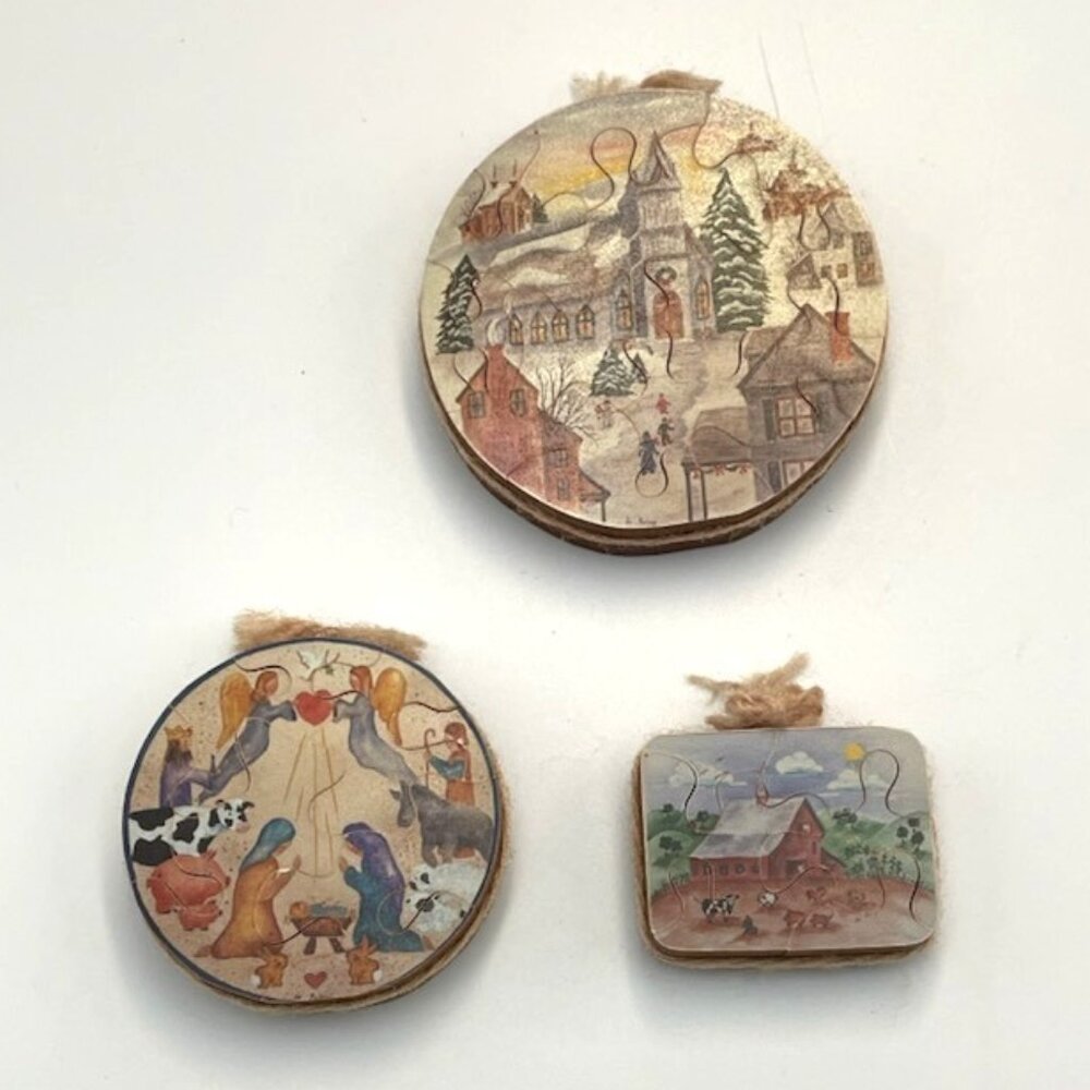 Vtg Wooden Mini Puzzle Set of 3‎ Folk Art Christmas Seasonal Holiday Dexterity